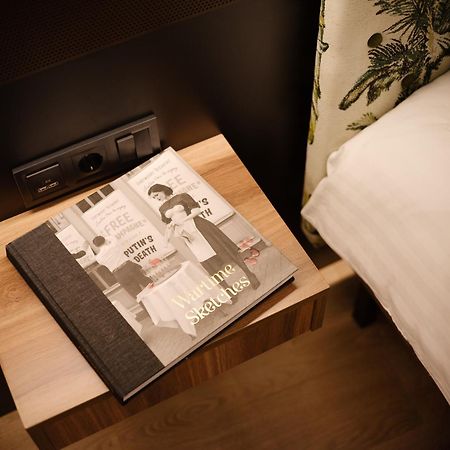 Mola Mola Apart Hotel Λβιβ Εξωτερικό φωτογραφία